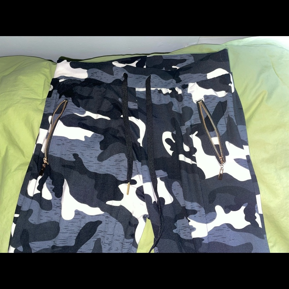 unbranded | cargo joggers with zipper pockets